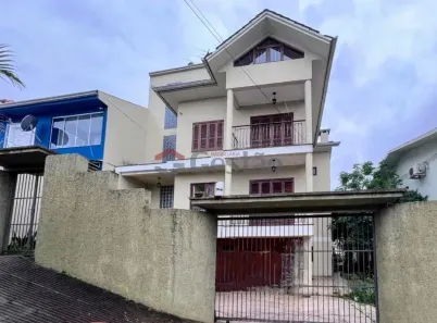Sobrado com 3 Quartos à venda, 330m² no Nossa Senhora das Graças, Canoas