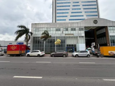 Ponto Comercial para alugar, 1300m² no Civit II, Serra