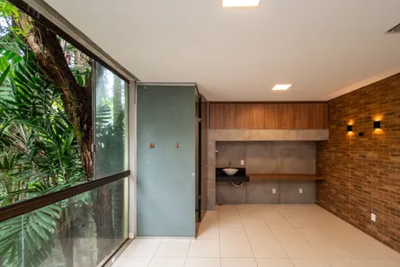 Sobrado com 4 Quartos à venda, 197m² no Parque Amazônia, Goiânia