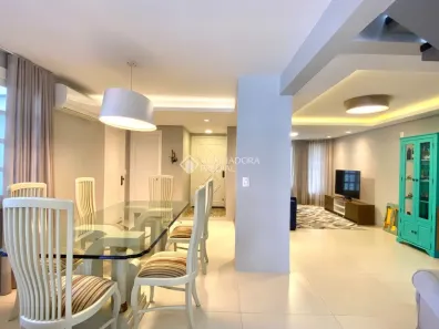 Casa com 3 Quartos à venda, 336m² no São Sebastião, Porto Alegre