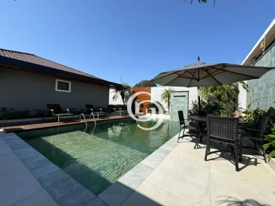 Casa com 4 Quartos à venda, 460m² no Centro, Cascavel
