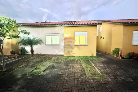 Casa com 2 Quartos à venda, 54m² no Olaria, Canoas