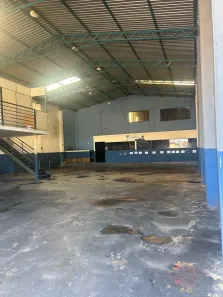 Galpão/Depósito/Armazém com 4 Quartos para alugar, 400m² no Setor Perim, Goiânia