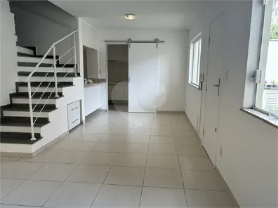 Sobrado com 2 Quartos para alugar, 90m² no Cerqueira César, São Paulo