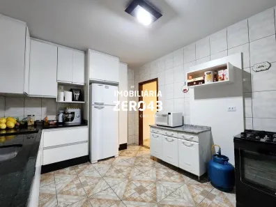 Casa com 3 Quartos à venda, 193m² no Califórnia, Londrina