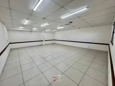 Prédio Comercial para alugar, 1044m² no Bento Ferreira, Vitória