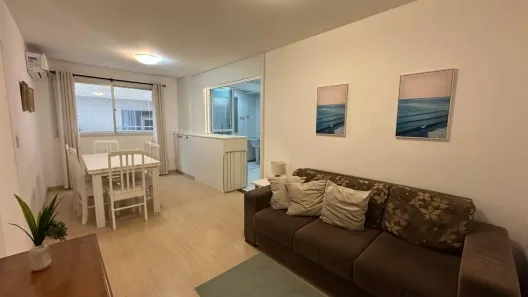 Apartamento com 3 Quartos para alugar, 80m² no Centro, Balneário Camboriú