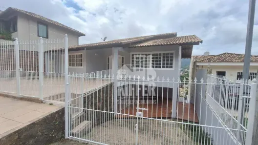 Casa com 5 Quartos à venda, 296m² no Maravista, Niterói