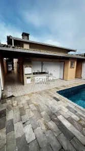 Casa com 3 Quartos à venda, 250m² no Caiçara, Praia Grande