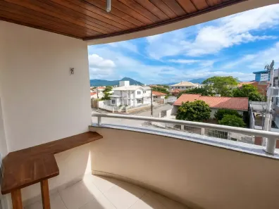 Apartamento com 2 Quartos à venda, 73m² no Carianos, Florianópolis
