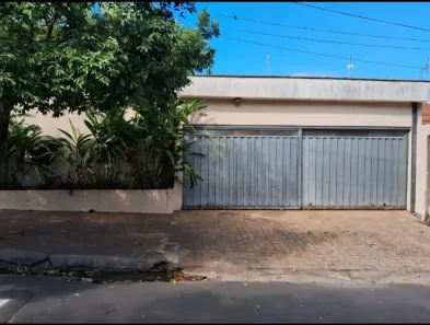 Casa com 3 Quartos à venda, 250m² no Vila Xavier (Vila Xavier), Araraquara