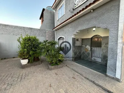 Casa com 5 Quartos à venda, 250m² no Bangu, Rio de Janeiro