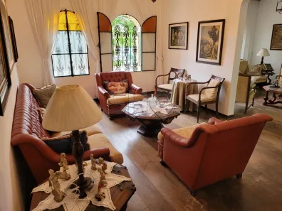 Sobrado com 4 Quartos à venda, 280m² no Sumaré, São Paulo