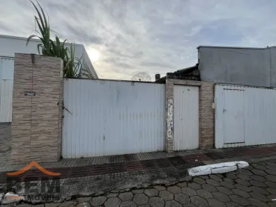 Casa com 2 Quartos para alugar, 50m² no Marui, Itajaí