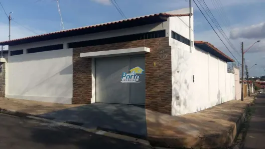 Casa com 3 Quartos para alugar, 90m² no Primavera, Teresina