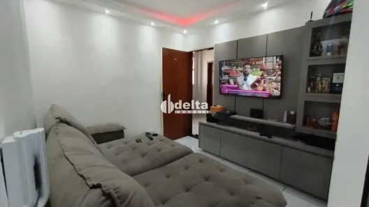 Apartamento com 2 Quartos à venda, 64m² no Jardim Patrícia, Uberlândia