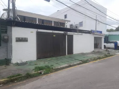 Casa com 3 Quartos à venda, 197m² no Imbiribeira, Recife