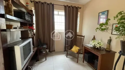 Casa com 4 Quartos à venda, 142m² no Carlos Prates, Belo Horizonte