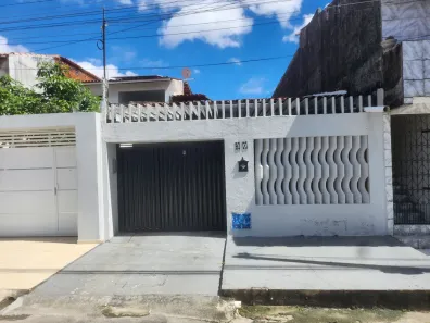 Casa com 3 Quartos à venda, 130m² no Parque Dois Irmãos, Fortaleza