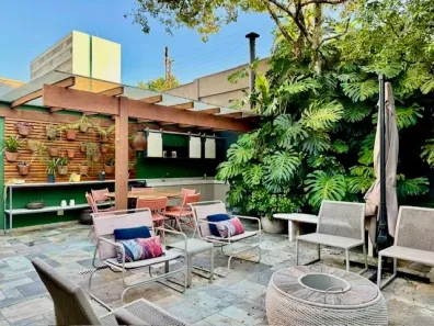 Casa com 3 Quartos para alugar, 220m² no Alto de Pinheiros, São Paulo