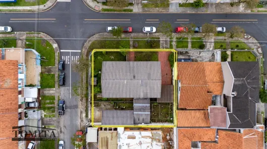 Lote/Terreno à venda, 660m² no Jardim das Américas, Curitiba