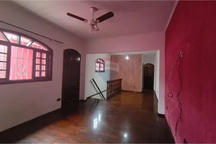 Sobrado com 3 Quartos para alugar, 210m² no Vila Assis Brasil, Mauá