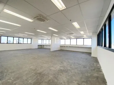 Prédio Comercial para alugar, 3614m² no Liberdade, São Paulo