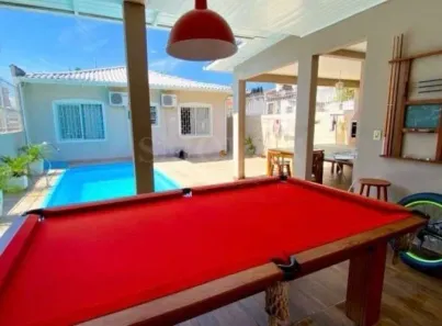 Casa com 3 Quartos à venda, 132m² no Capoeiras, Florianópolis
