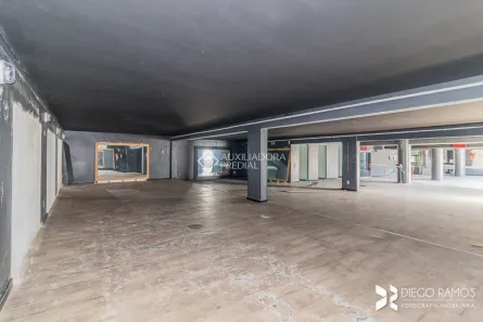 Ponto Comercial para alugar, 450m² no Cristal, Porto Alegre