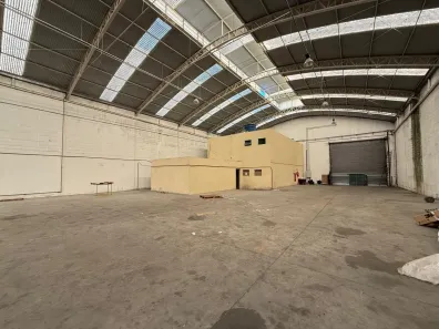 Galpão/Depósito/Armazém para alugar, 1600m² no Jardim Santa Maria, Jacareí