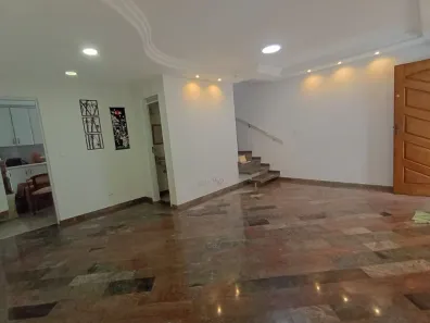 Sobrado com 3 Quartos para alugar, 200m² no Vila Bertioga, São Paulo