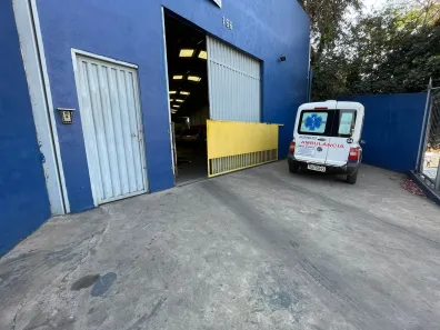 Galpão/Depósito/Armazém com 6 Quartos para alugar, 422m² no São Francisco, Belo Horizonte