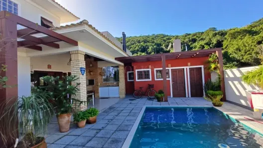 Casa com 4 Quartos à venda, 256m² no Cachoeira do Bom Jesus, Florianópolis