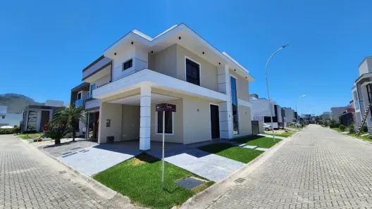 Casa de Condomínio com 3 Quartos à venda, 150m² no Beira Rio, Biguaçu