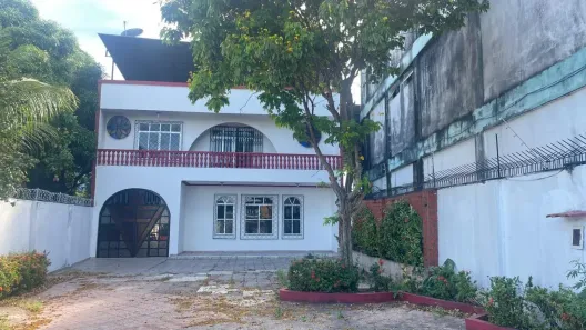 Sobrado com 6 Quartos à venda, 584m² no Cachoeirinha, Manaus