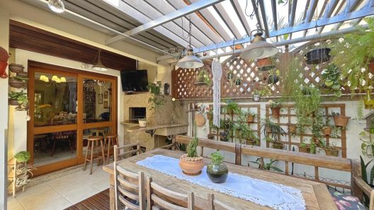 Casa de Condomínio com 3 Quartos à venda, 234m² no Cavalhada, Porto Alegre