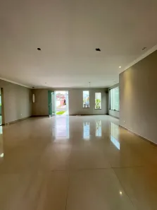 Casa com 4 Quartos para alugar, 250m² no Parque 10 de Novembro, Manaus