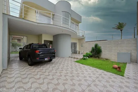 Sobrado com 3 Quartos à venda, 148m² no Estância Balneária Belmira Novaes, Peruíbe