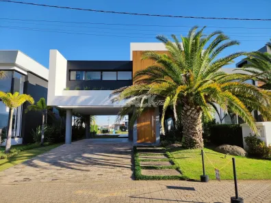 Casa de Condomínio com 4 Quartos à venda, 336m² no Centenário, Torres