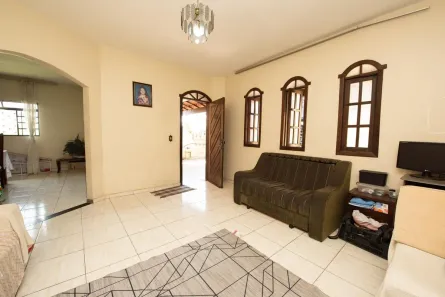 Casa com 7 Quartos à venda, 360m² no Jardim Riacho das Pedras, Contagem