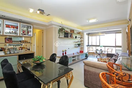 Apartamento com 2 Quartos à venda, 86m² no Três Figueiras, Porto Alegre