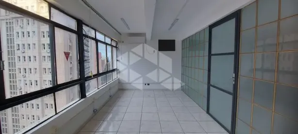 Sala Comercial para alugar, 180m² no Centro Histórico, Porto Alegre