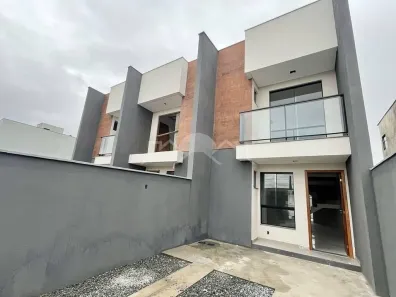 Casa com 3 Quartos à venda, 111m² no Guanabara, Joinville
