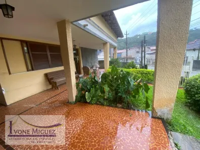 Casa com 3 Quartos à venda, 400m² no Village São Roque, Miguel Pereira