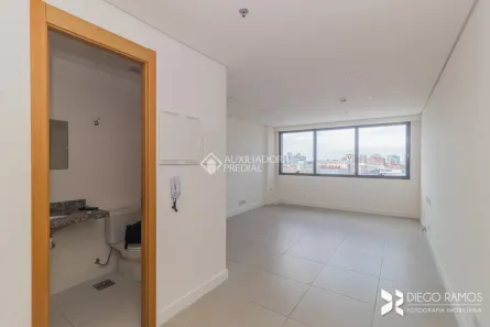 Sala Comercial para alugar, 32m² no Cristo Redentor, Porto Alegre