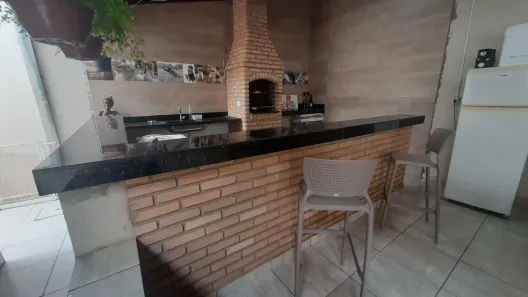 Casa com 3 Quartos à venda, 181m² no Jardim Patrícia, Uberlândia