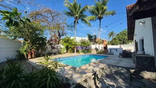 Casa com 3 Quartos à venda, 260m² no Piratininga, Niterói