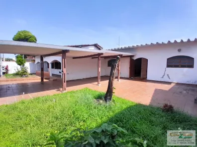 Casa com 2 Quartos à venda, 247m² no Jardim Peruíbe, Peruíbe