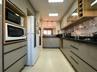 Sobrado com 3 Quartos à venda, 106m² no Centro, Canoas