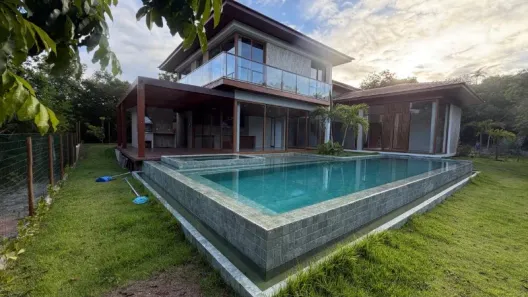 Casa de Condomínio com 5 Quartos à venda, 250m² no , Mata de São João